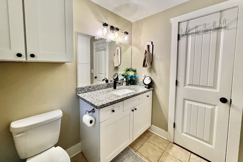 Photo of Bathroom in Lufkin