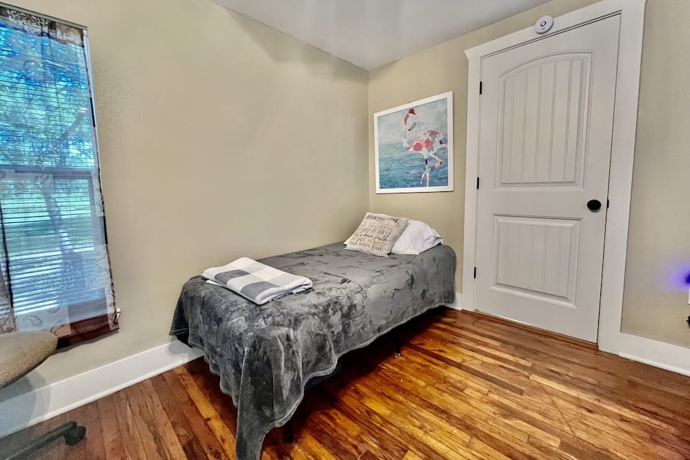 Photo of Bedroom in Lufkin