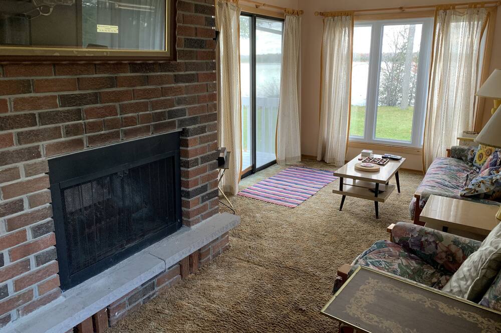 Photo of Livingroom in Trent Hills