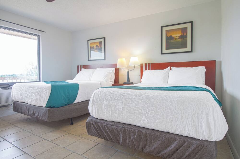 Photo of Bedroom in Perry