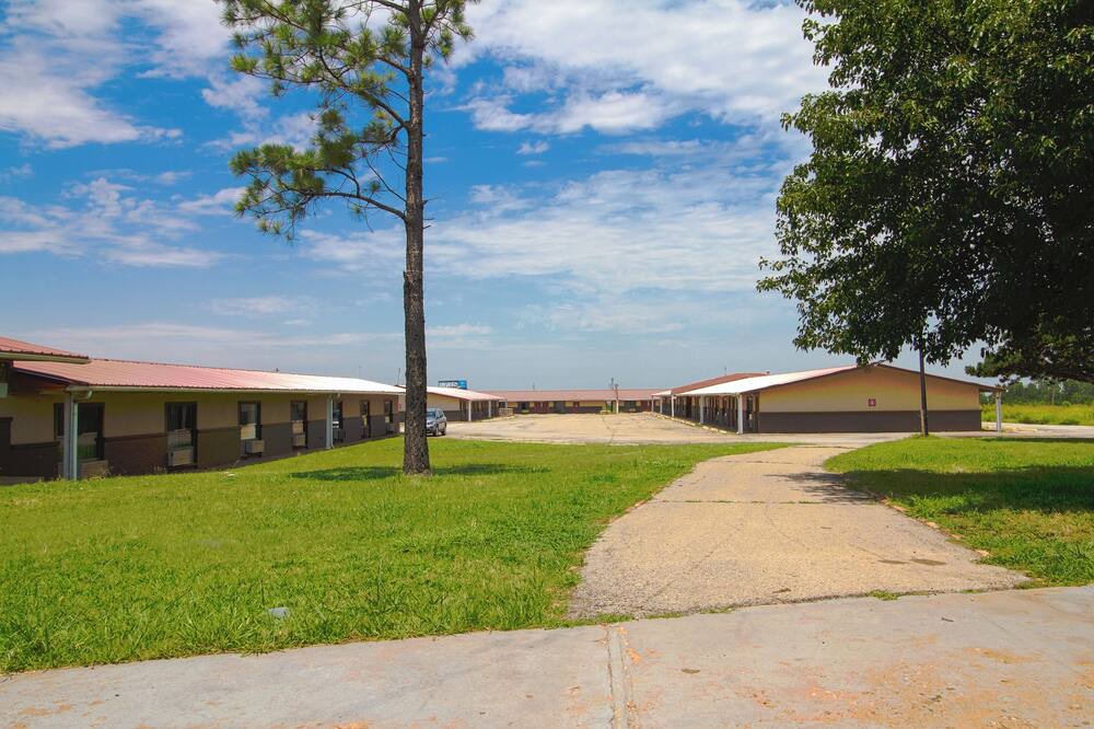 Photo of Others in Perry