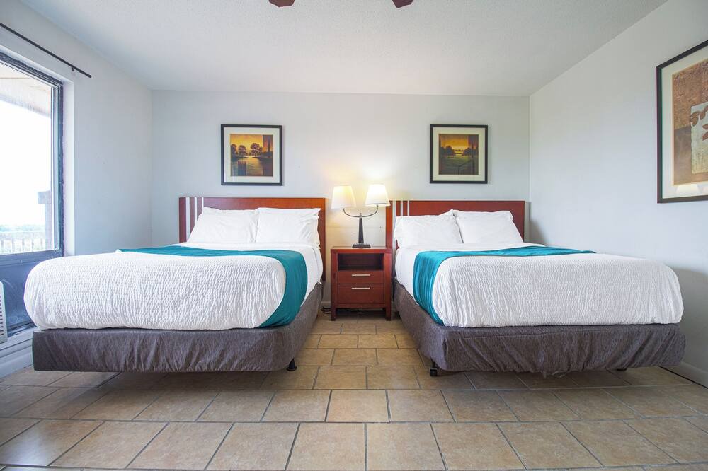 Photo of Bedroom in Perry