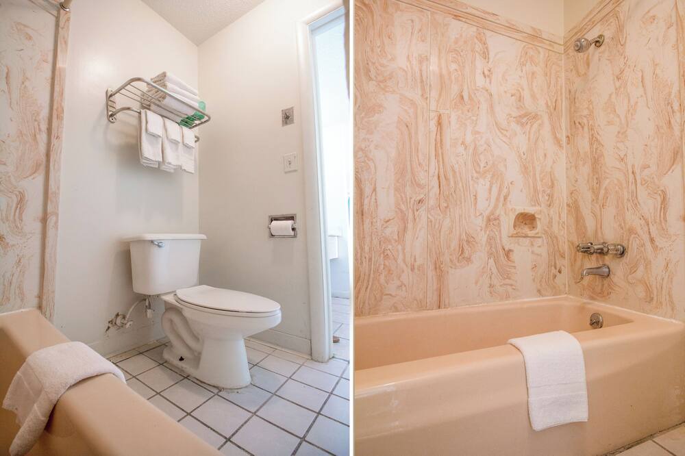 Photo of Bathroom in Perry