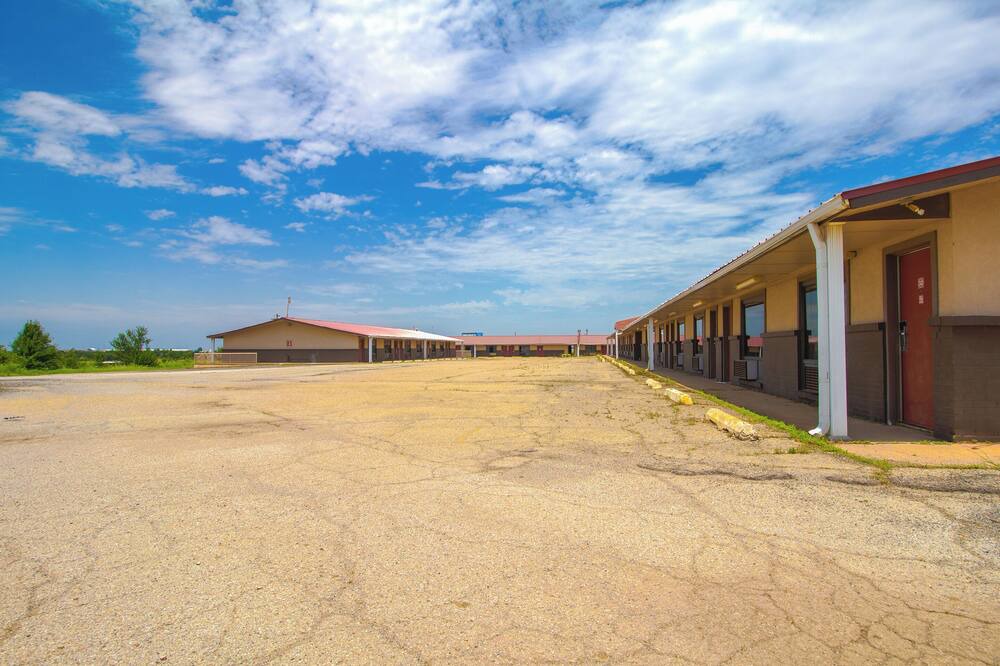 Photo of Others in Perry