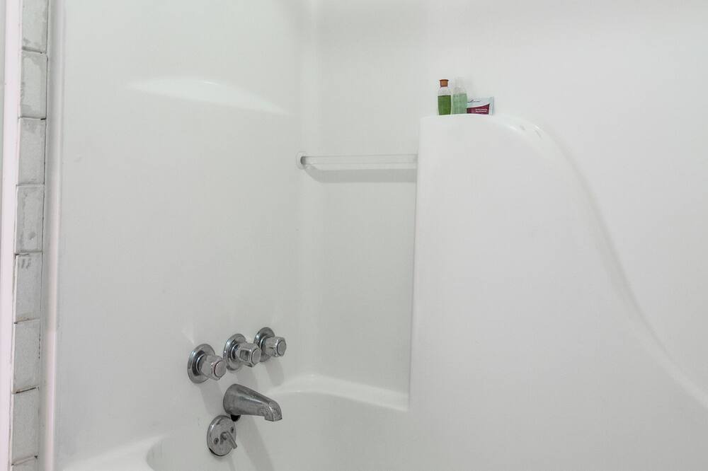 Photo of Bathroom in Perry