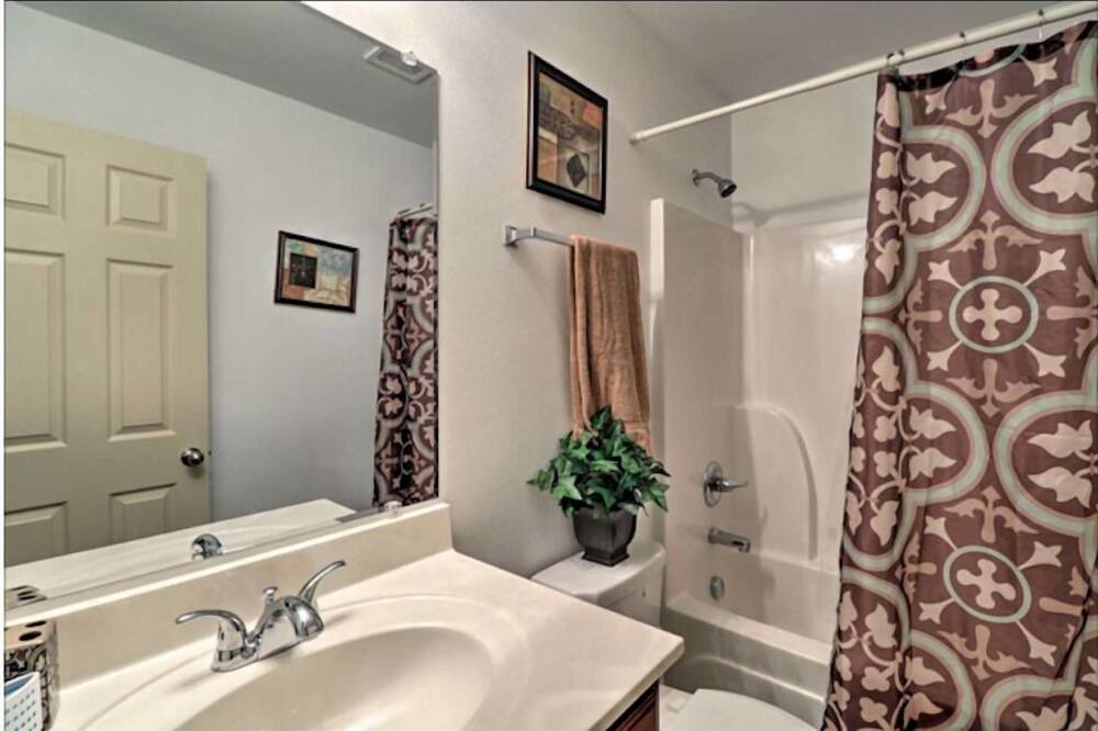 Photo of Bathroom in Conway