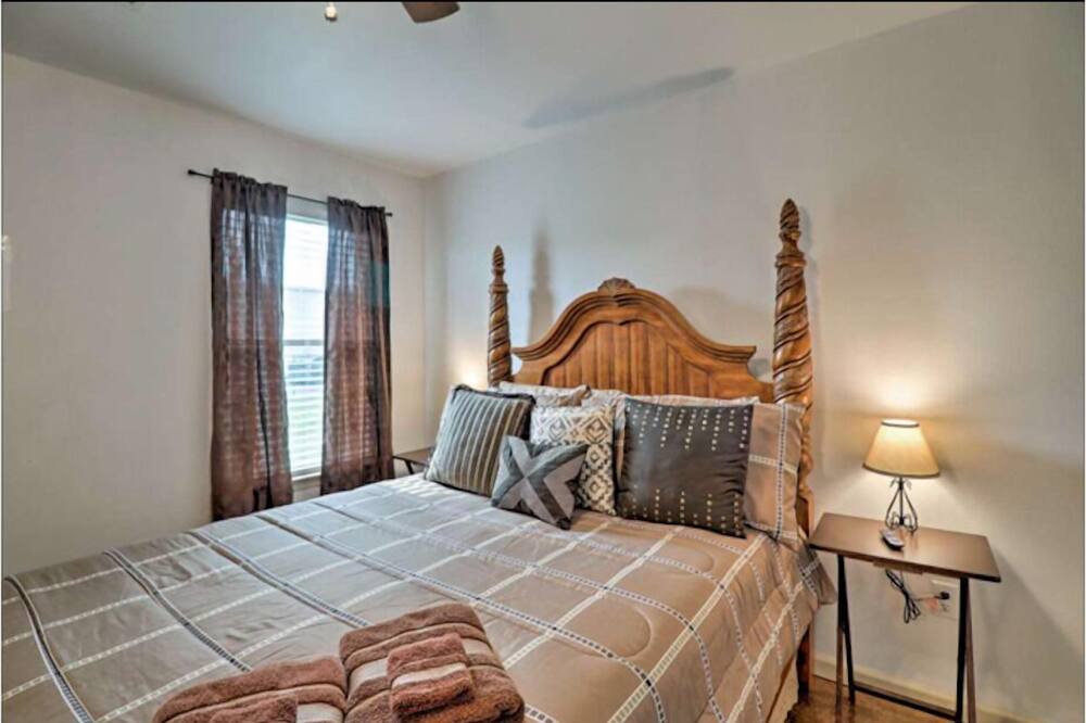 Photo of Bedroom in Conway