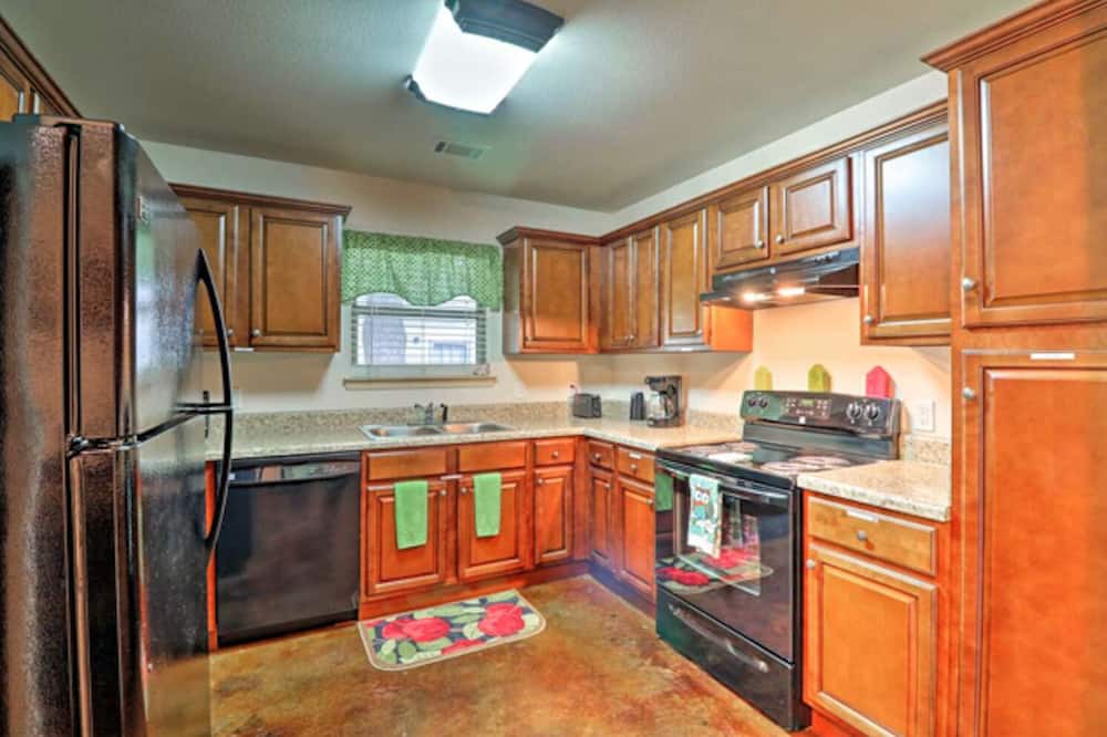 Photo of Bedroom in Conway