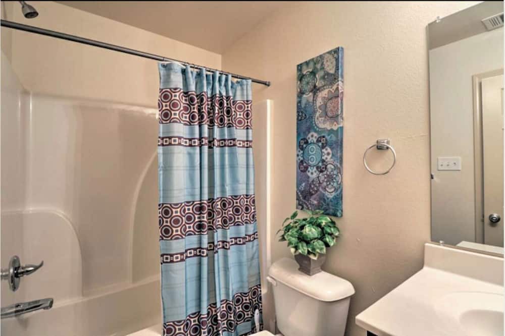 Photo of Bathroom in Conway