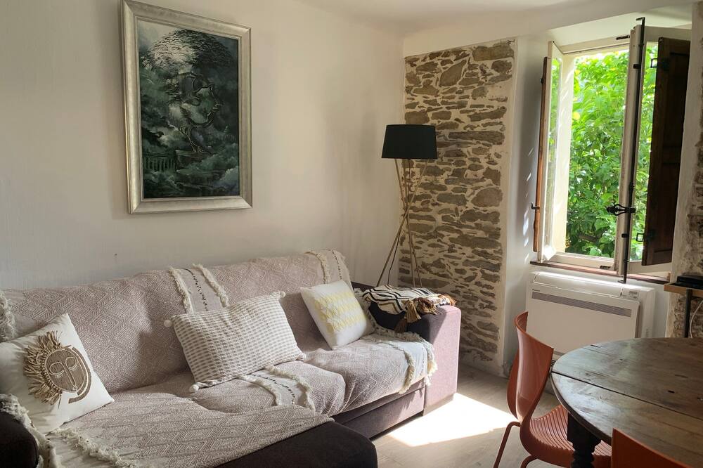 Photo of Livingroom in Oreta