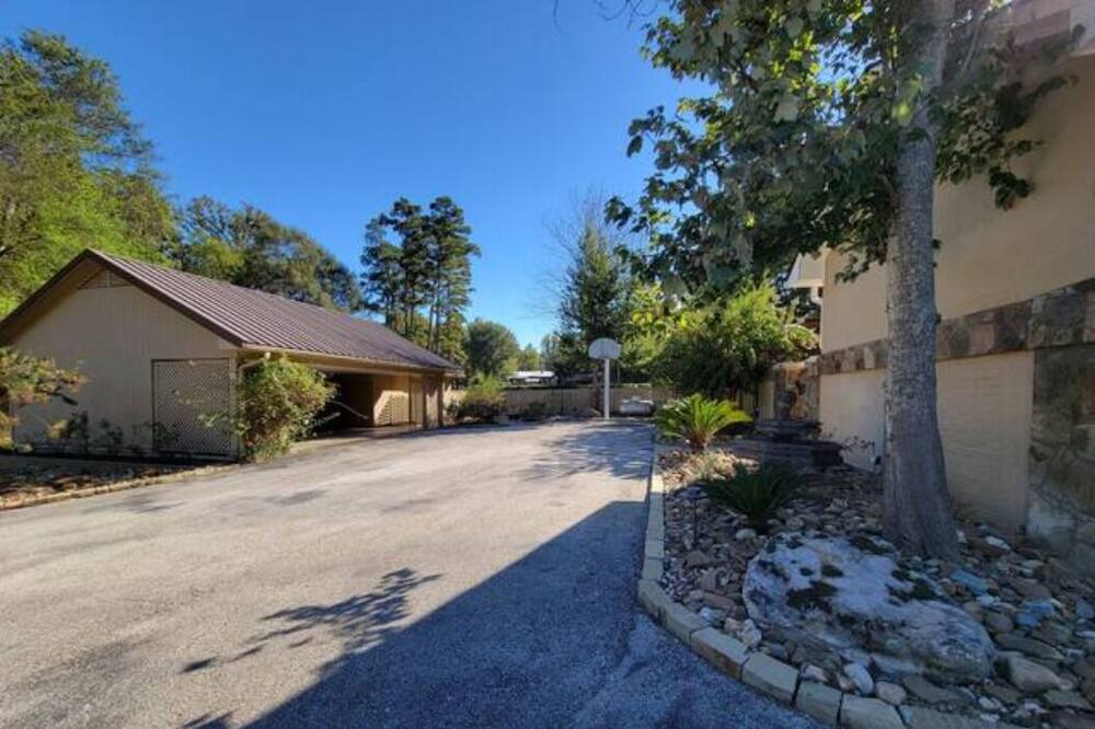 Photo of Outdoor in Judson
