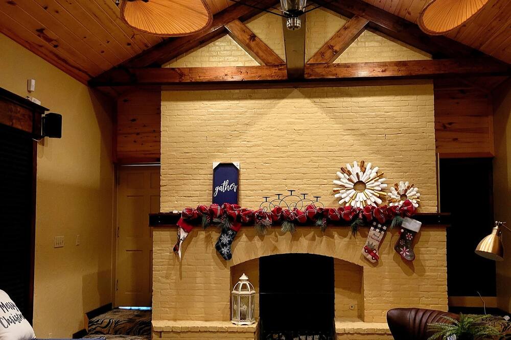 Photo of Livingroom in Judson