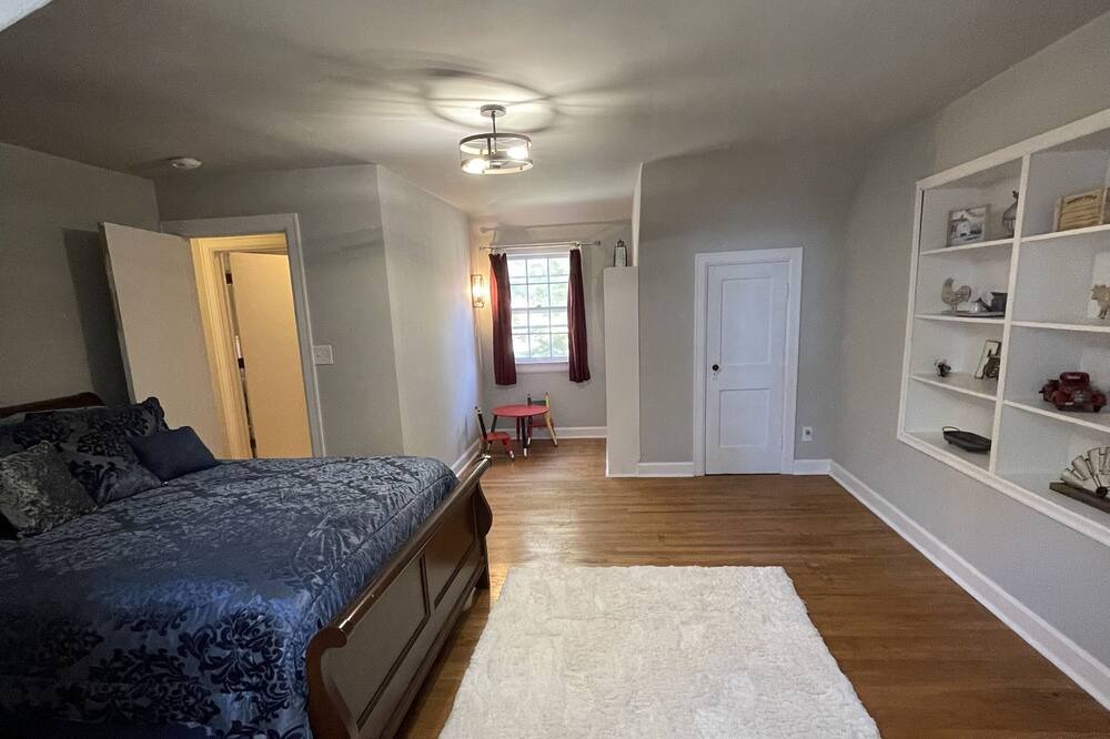 Photo of Bedroom in Mount Vernon