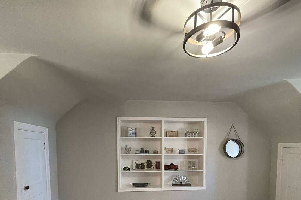 Photo of Bedroom in Mount Vernon