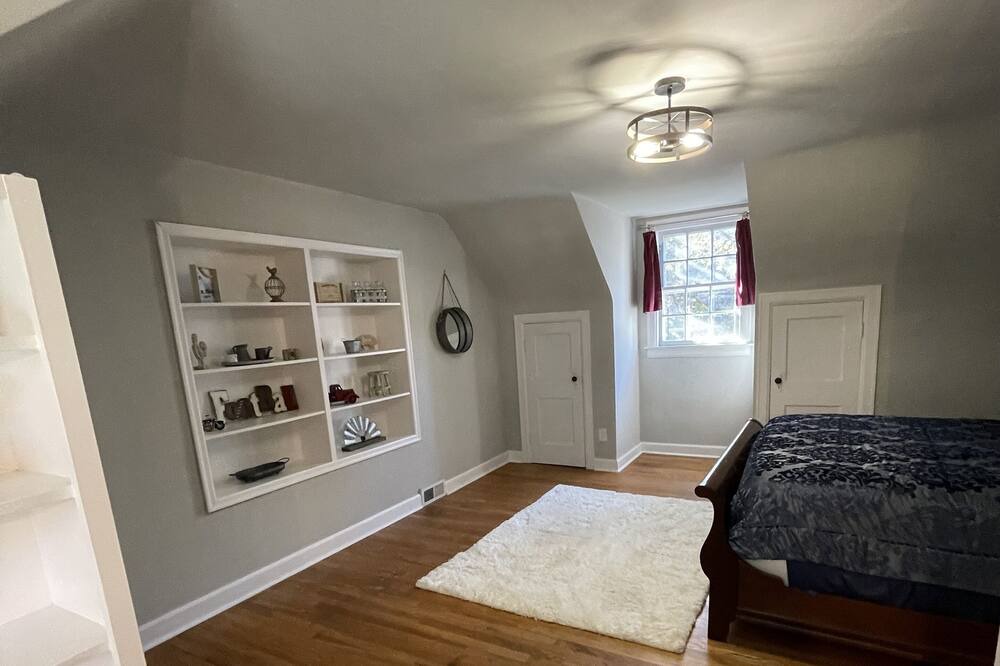 Photo of Bedroom in Mount Vernon