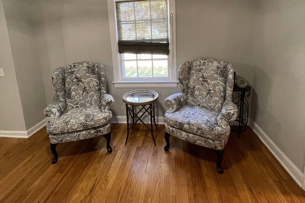 Photo of Livingroom in Mount Vernon
