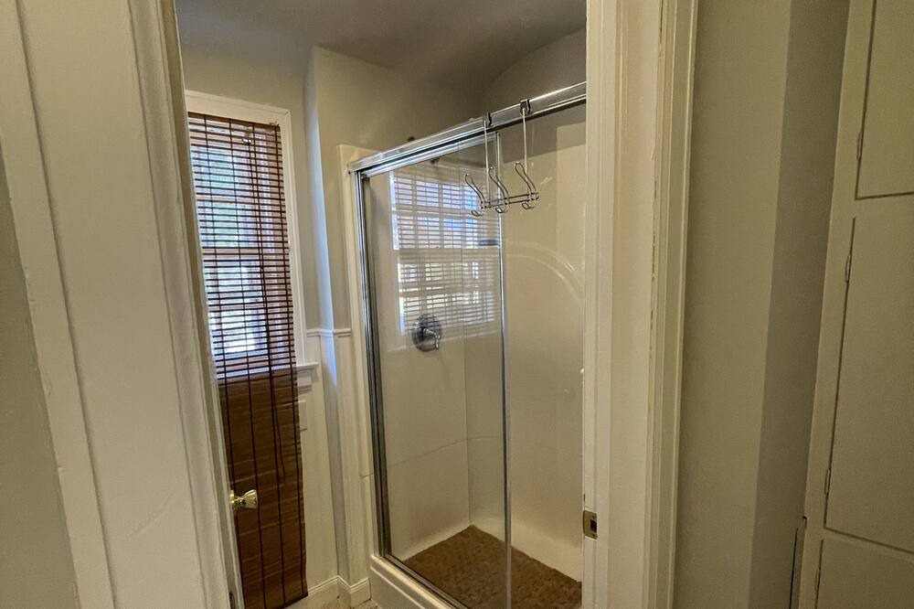 Photo of Bathroom in Mount Vernon