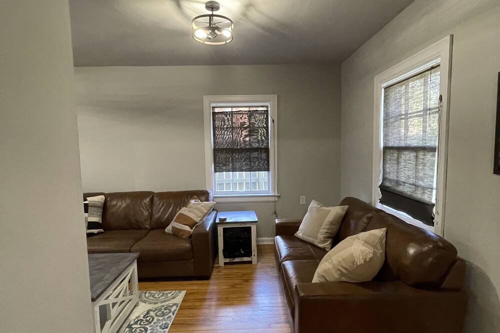 Photo of Livingroom in Mount Vernon