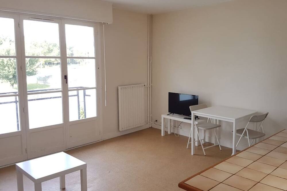 Photo of Livingroom in Trappes
