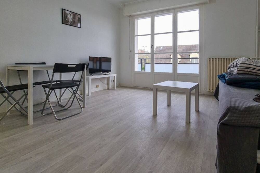 Photo of Livingroom in Trappes