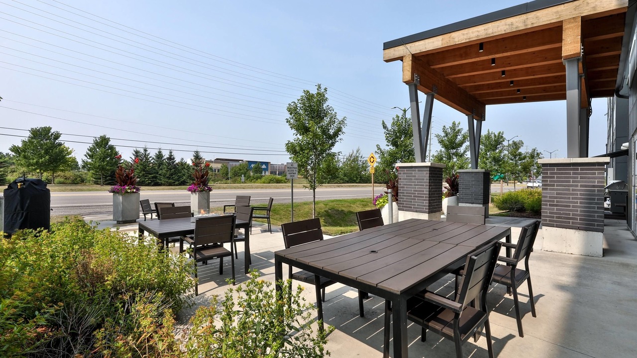 Photo of Outdoor in Kanata Lakes - Marchwood Lakeside - Morgan's Grant - Kanata