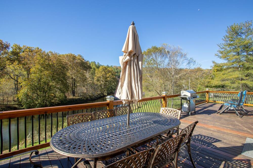 Photo of Outdoor in Laurel Springs