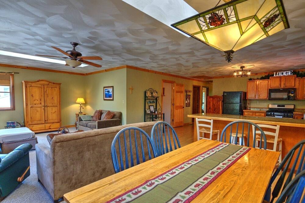 Photo of Livingroom in Inlet