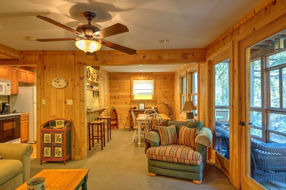 Photo of Livingroom in Inlet