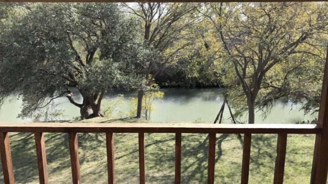 Photo of Outdoor in Hext