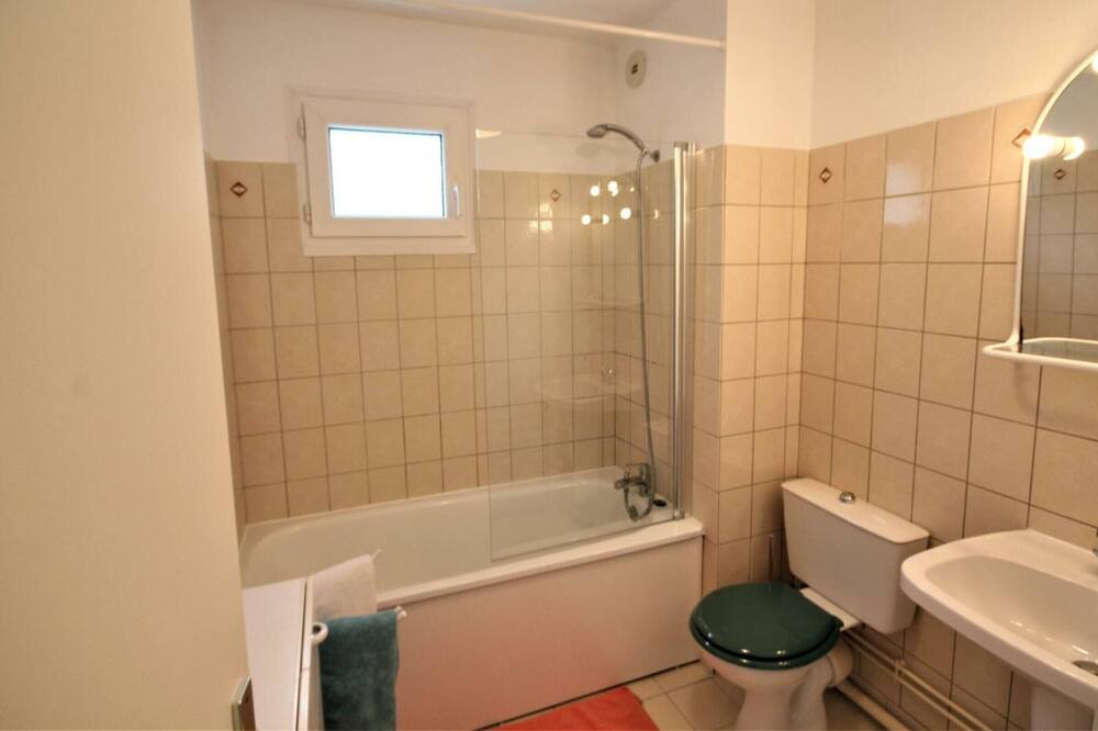 Photo of Bathroom in Saint-Valery-en-Caux
