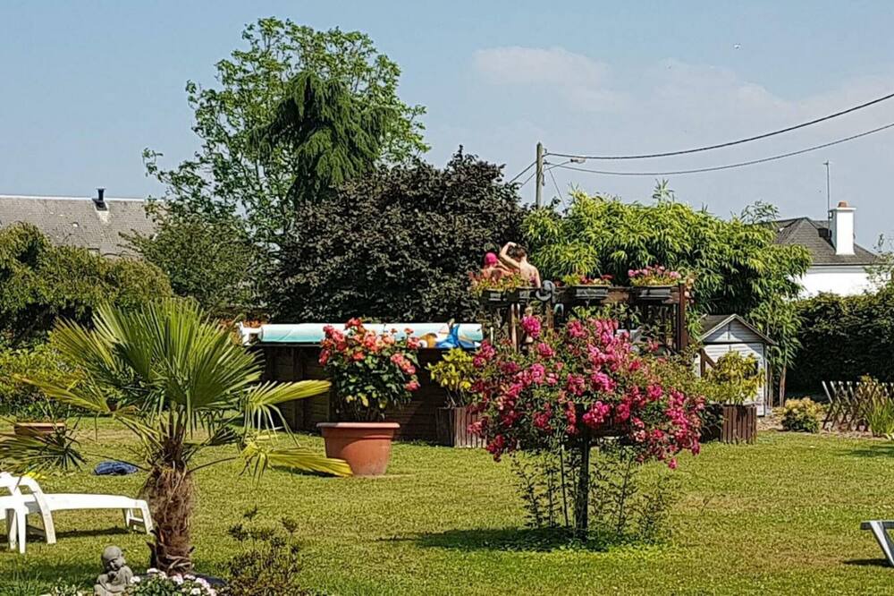 Photo of Outdoor in Saint-Aubin-Routot