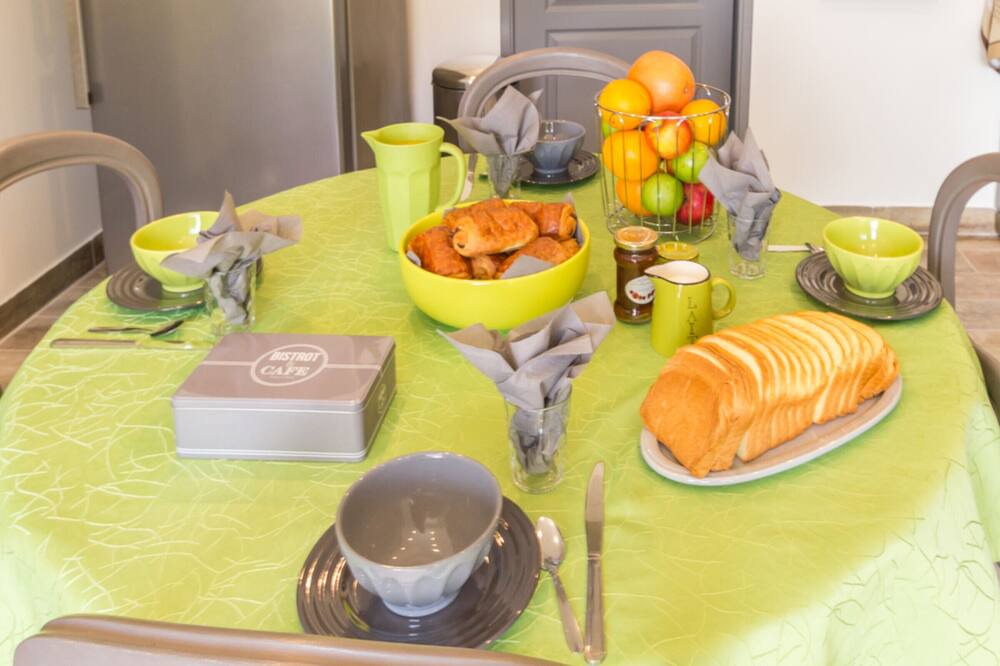 Photo of Kitchen in Saint-Aubin-Routot