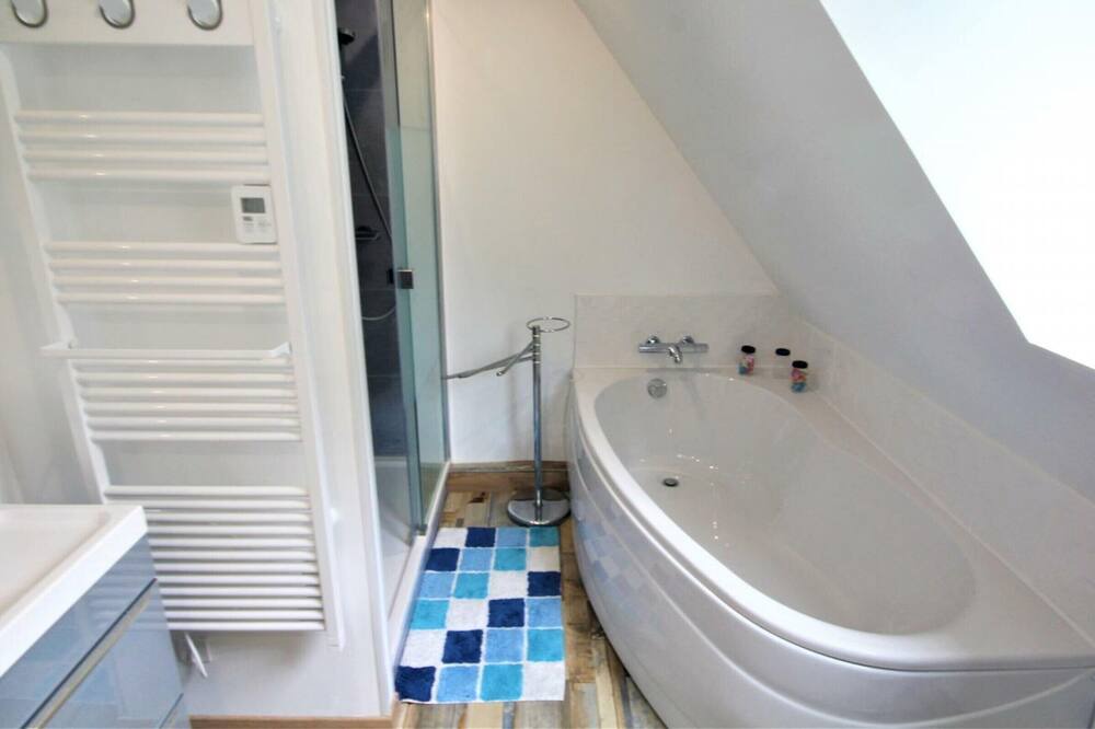 Photo of Bathroom in Ecalles-Alix