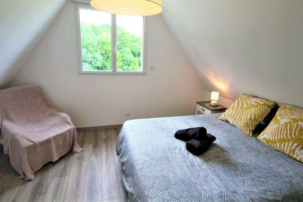 Photo of Bedroom in Ecalles-Alix