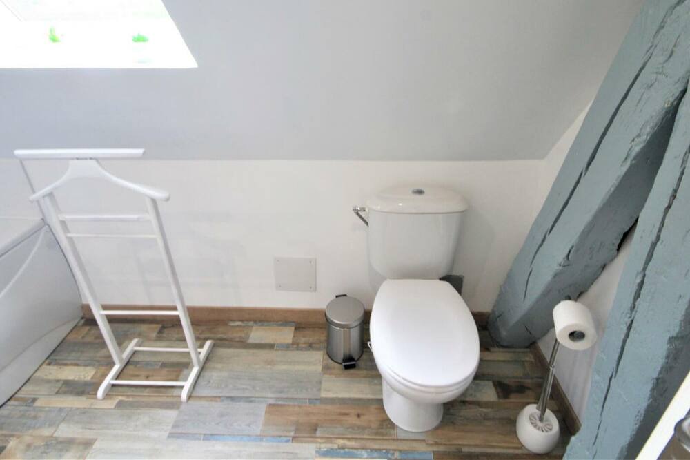 Photo of Bathroom in Ecalles-Alix