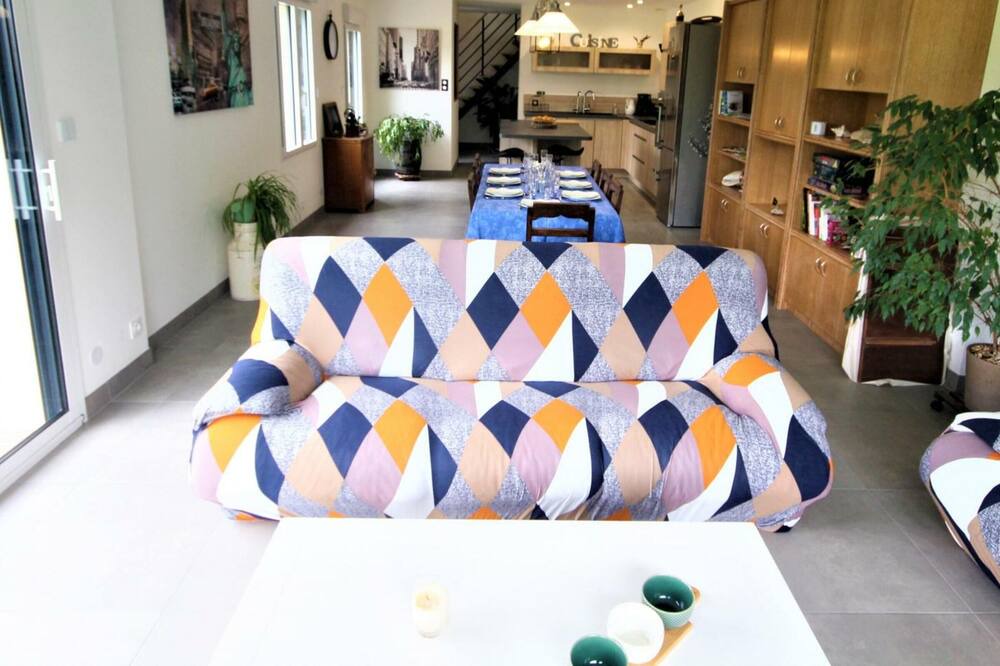 Photo of Livingroom in Ecalles-Alix