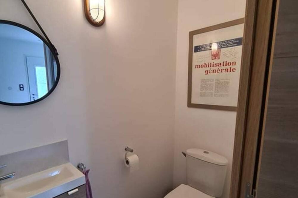 Photo of Bathroom in Ecalles-Alix