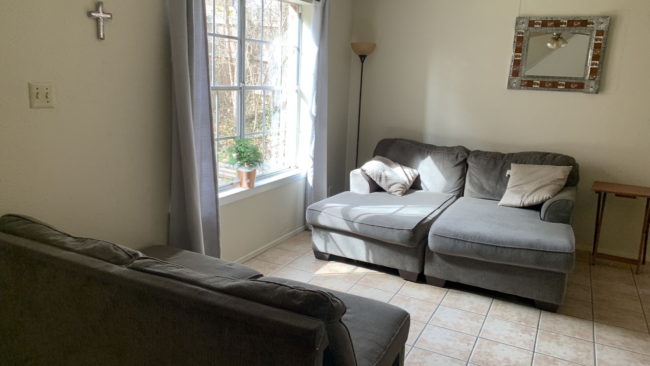 Photo of Bedroom in Pleasant Valley