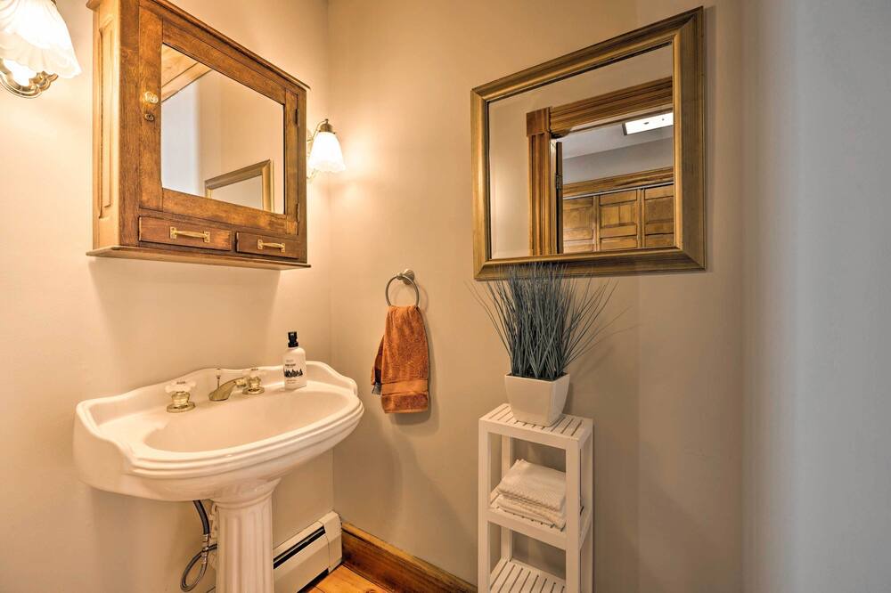 Photo of Bathroom in Jeffersonville