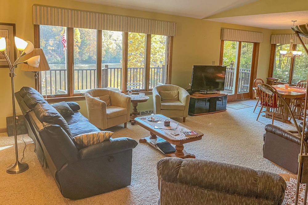 Photo of Livingroom in Buchanan