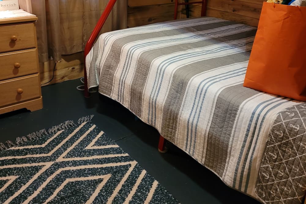 Photo of Bedroom in Colchester County