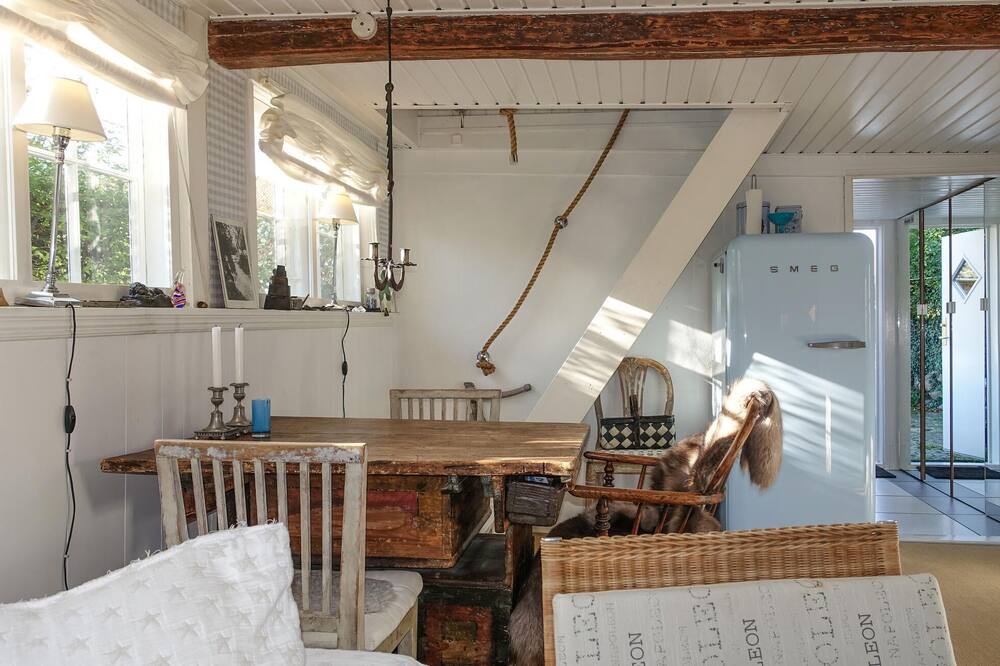 Photo of Bedroom in Listed