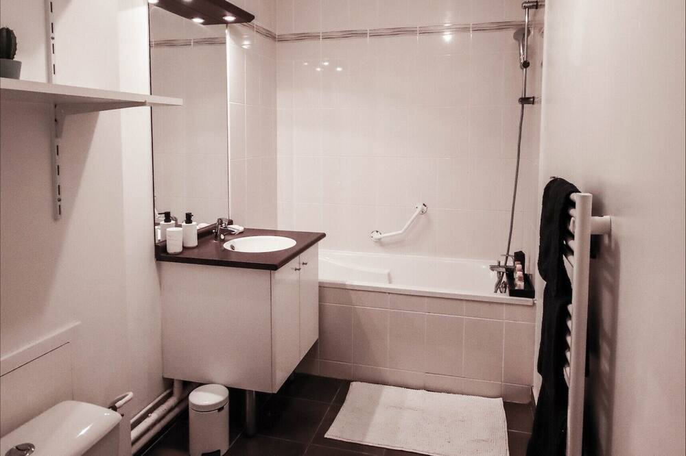 Photo of Bathroom in Marcq-en-Baroeul