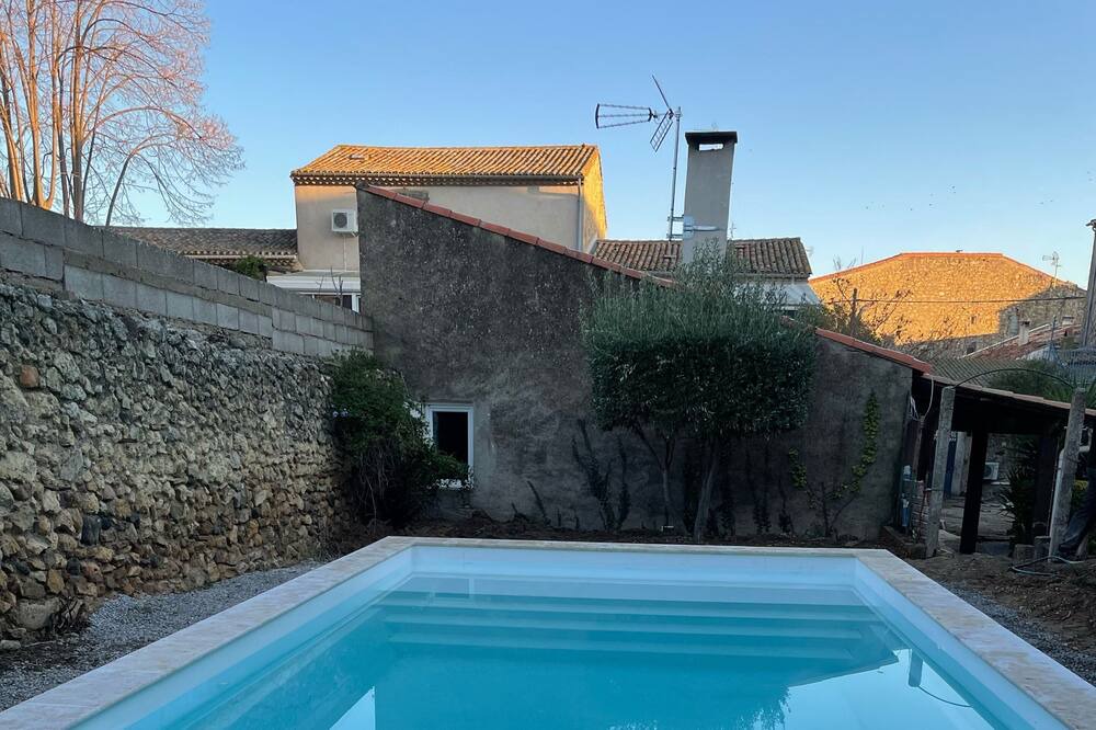 Photo of Outdoor in Roujan