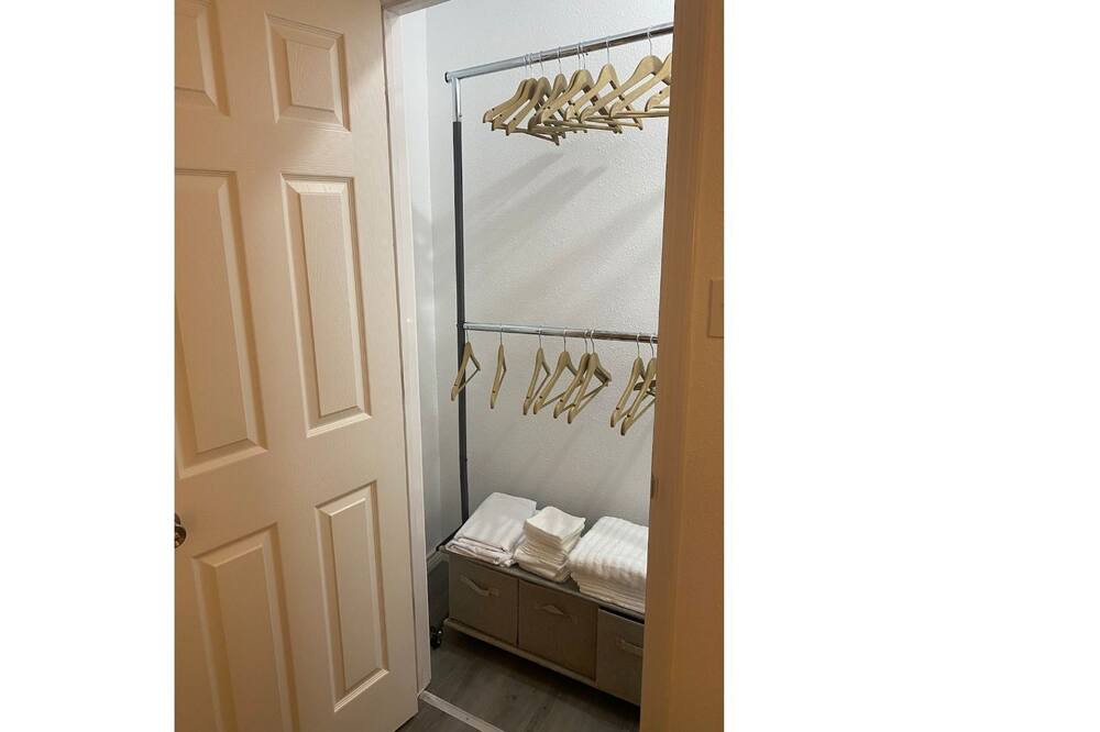 Photo of Bedroom in Lakeview  Jefferson County