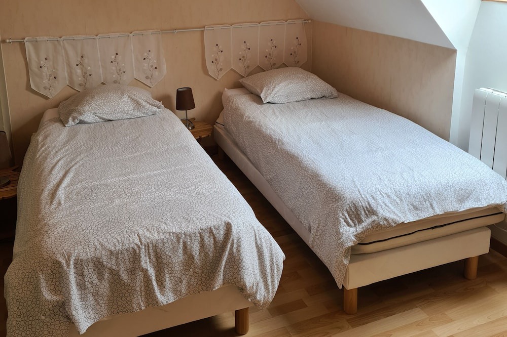 Photo of Bedroom in Theix-Noyalo