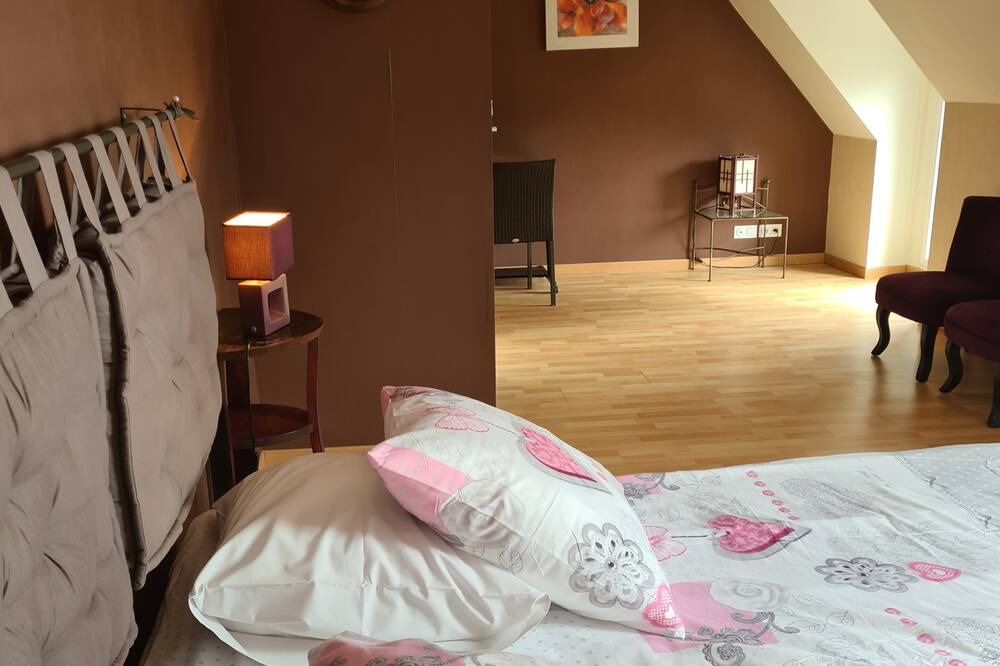 Photo of Bedroom in Theix-Noyalo