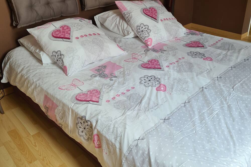Photo of Bedroom in Theix-Noyalo