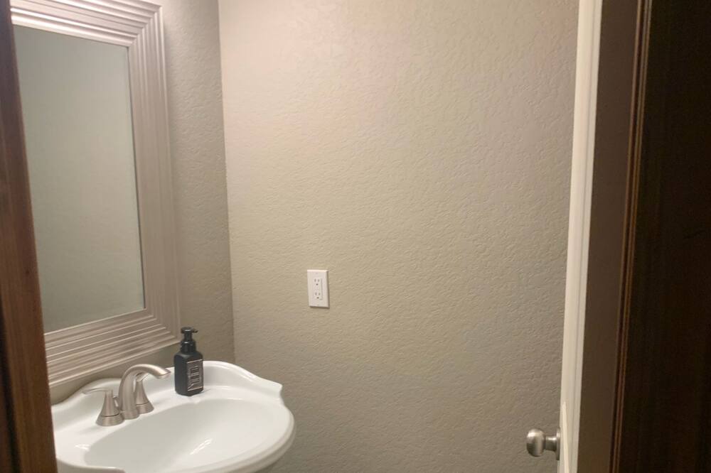 Photo of Bathroom in Carl Junction