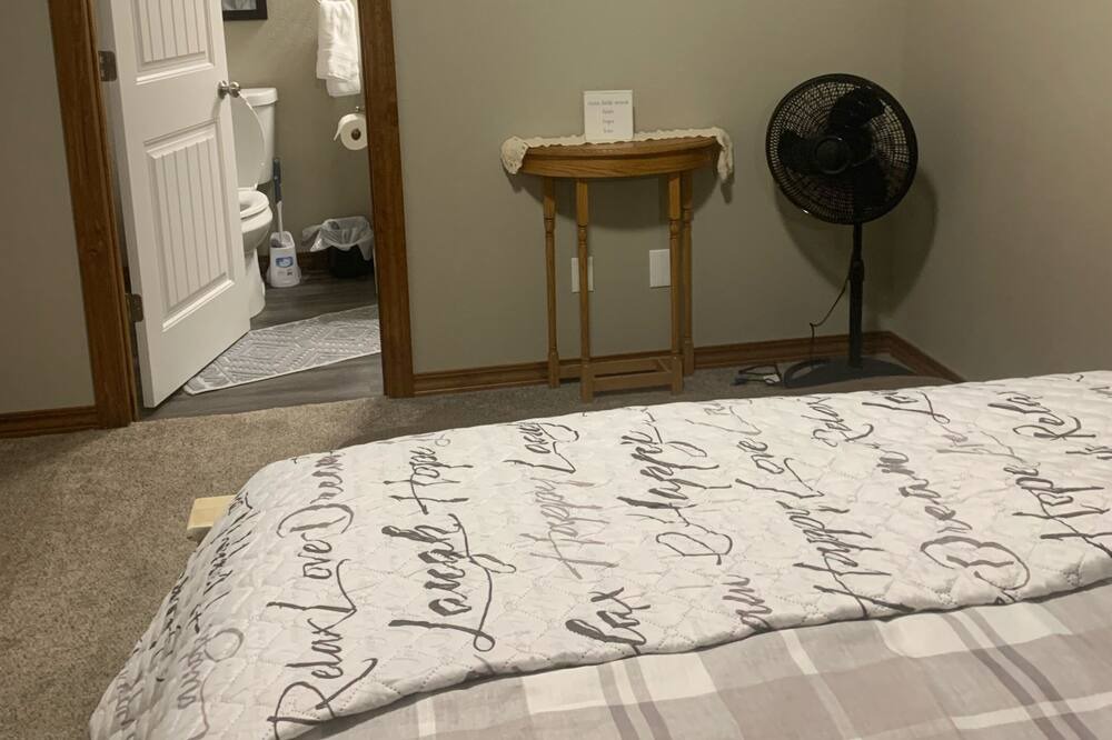 Photo of Bedroom in Carl Junction